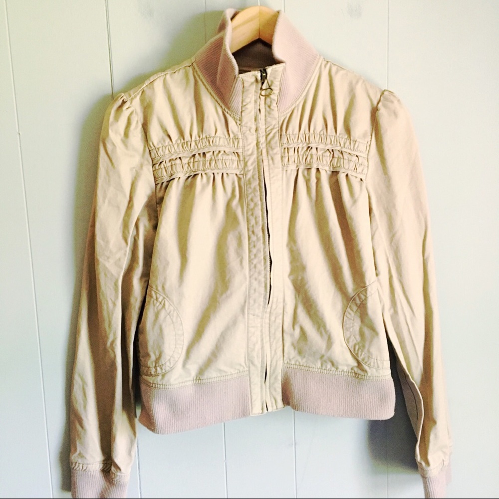BLUE SPICE puffed shoulder Retro Vibe Jacket Ruffled Khaki M/L